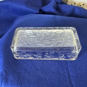 Princess House FANTASIA Poinsettia Embossed Crystal Butter Dish Cover